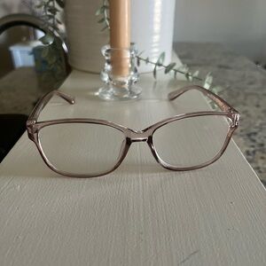 Nine West Pink Readers 1.5